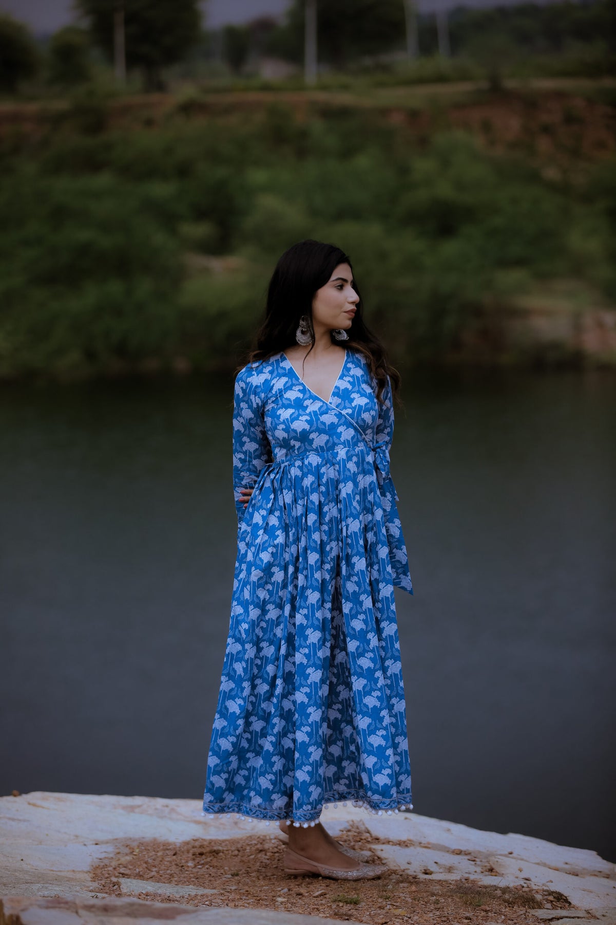 BIRDY PRINT LONG GATHERED DRESS