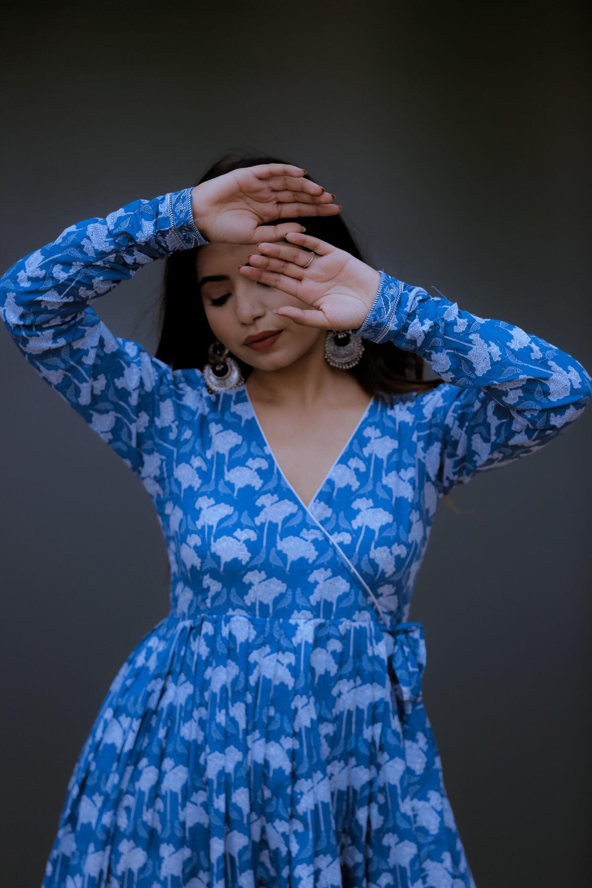 BIRDY PRINT LONG GATHERED DRESS