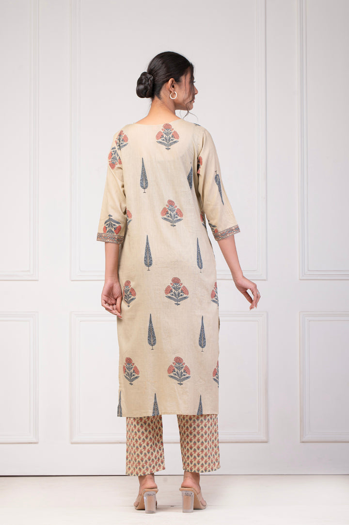 Vedika Mulmul Cotton Set Of Three