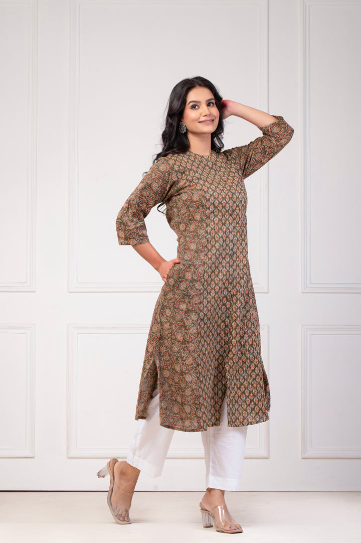 Mehandi Katha Kurta
