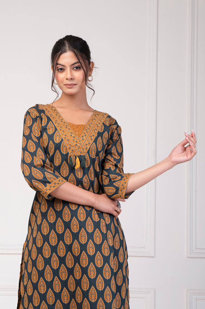Aakriti Set Of Two