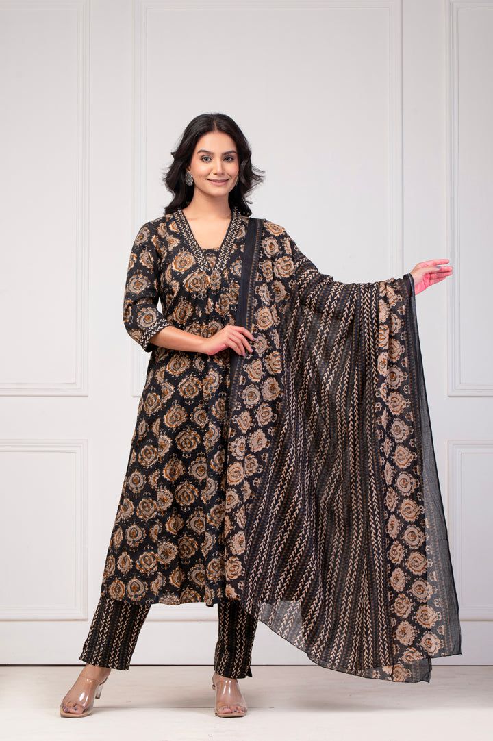 Nisha Kalidaar Cotton Set Of Three