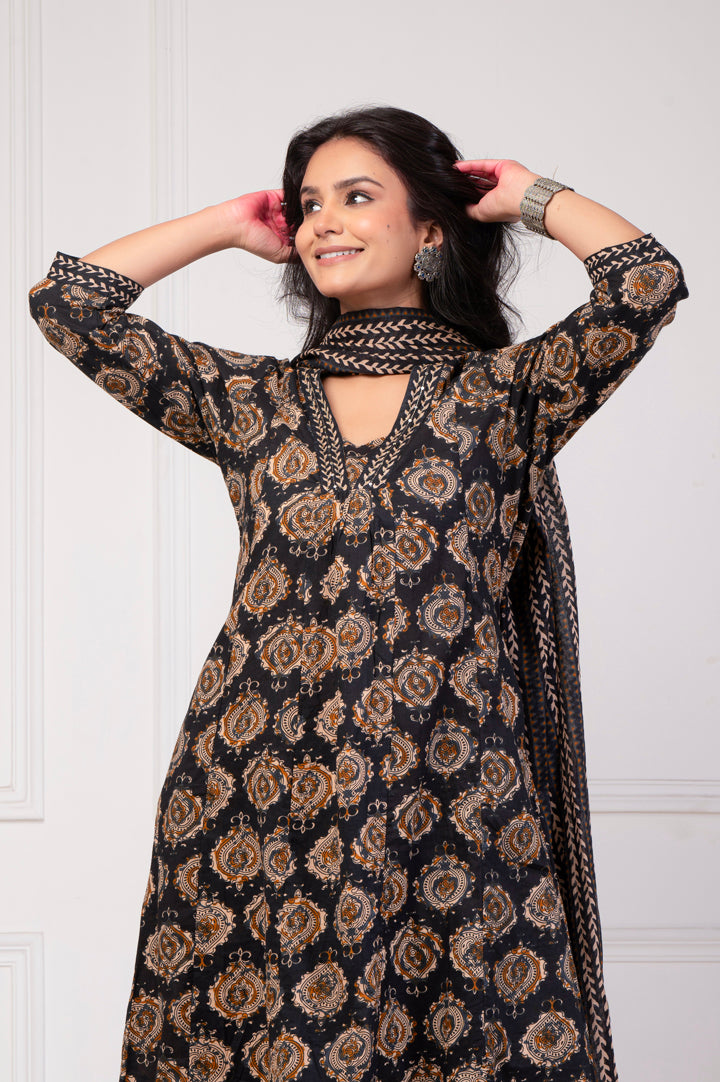 Nisha Kalidaar Cotton Set Of Three