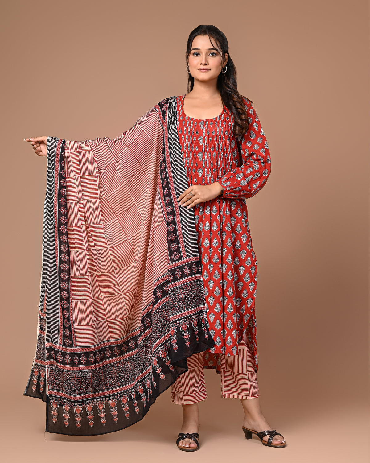 Aatish Motif Three Piece Set