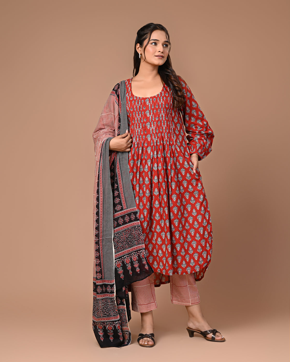 Aatish Motif Three Piece Set
