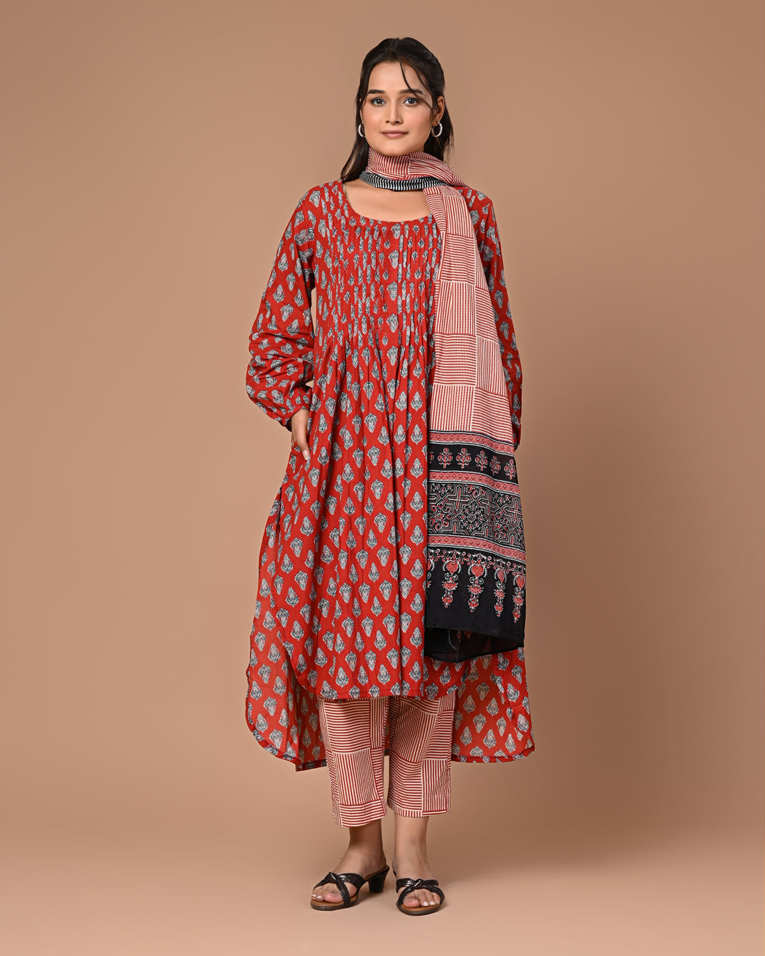 Aatish Motif Three Piece Set