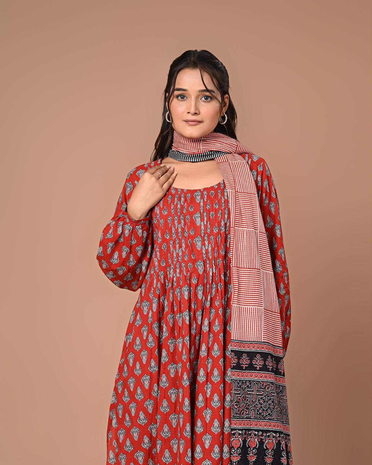 Aatish Motif Three Piece Set