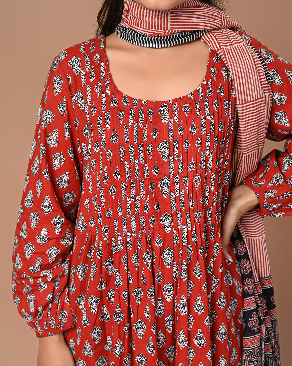 Aatish Motif Three Piece Set