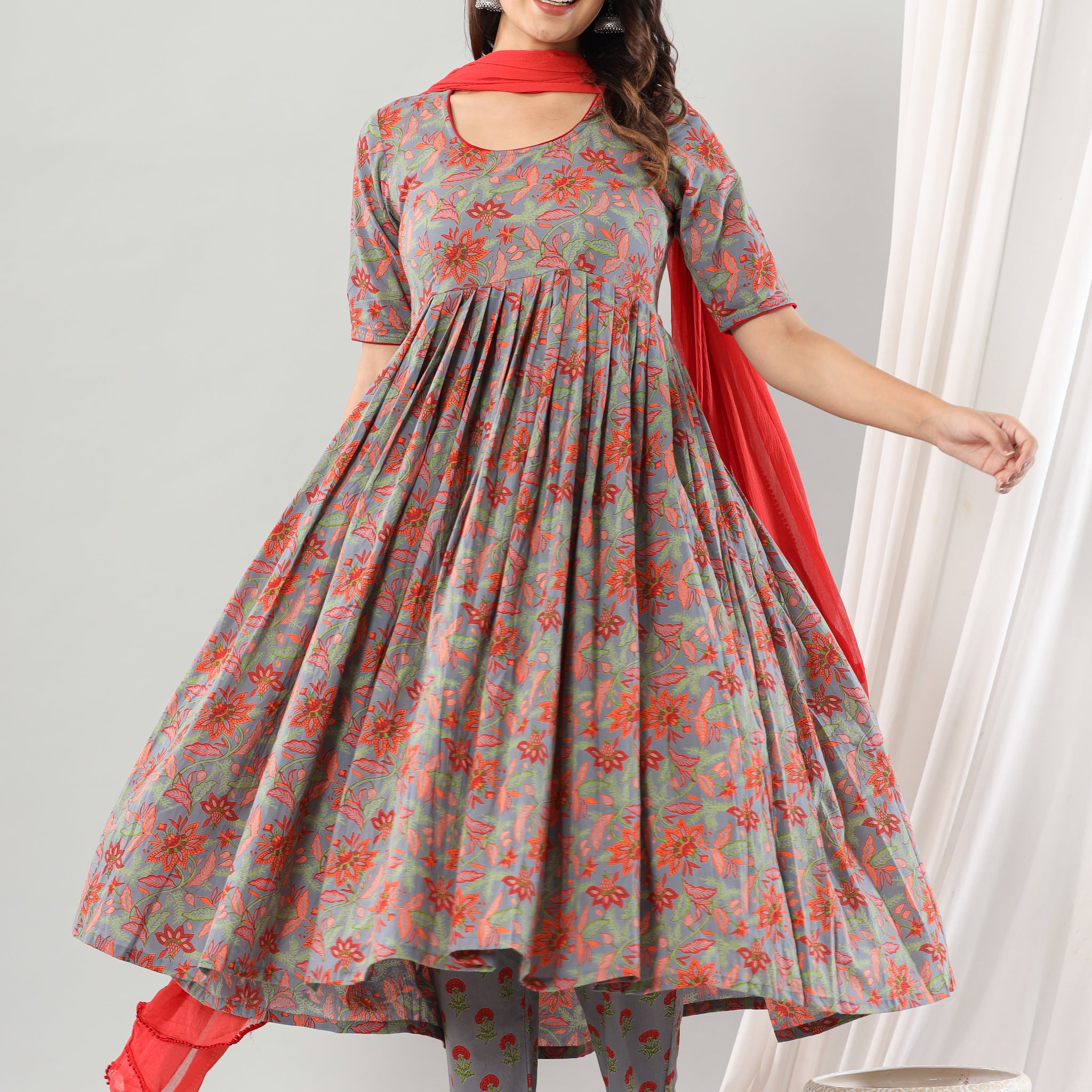 Grey Floral  Dahlia Anarkali Set Of Three