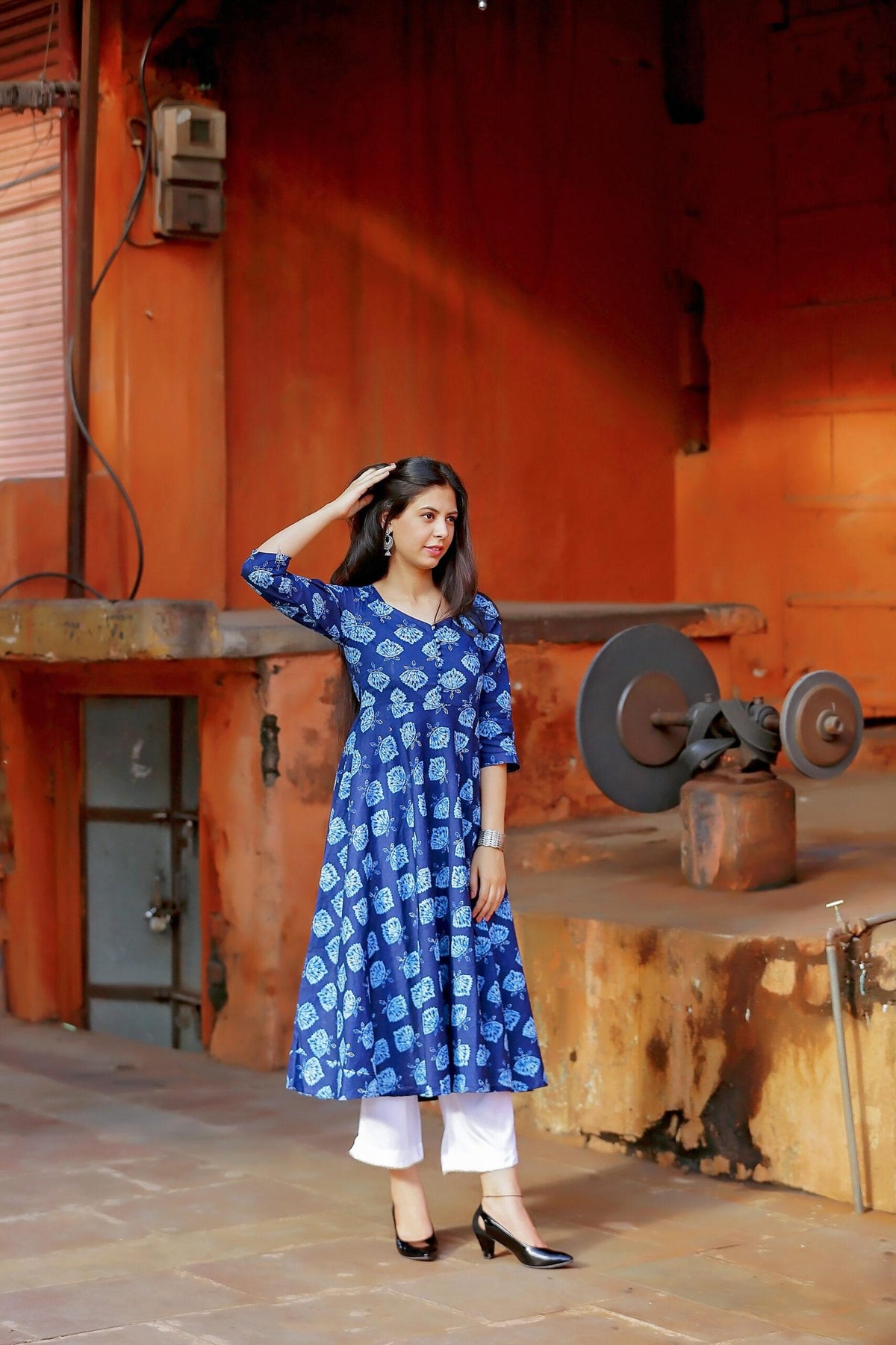 INDIGO FLORAL PRINT ANARKALI KURTA