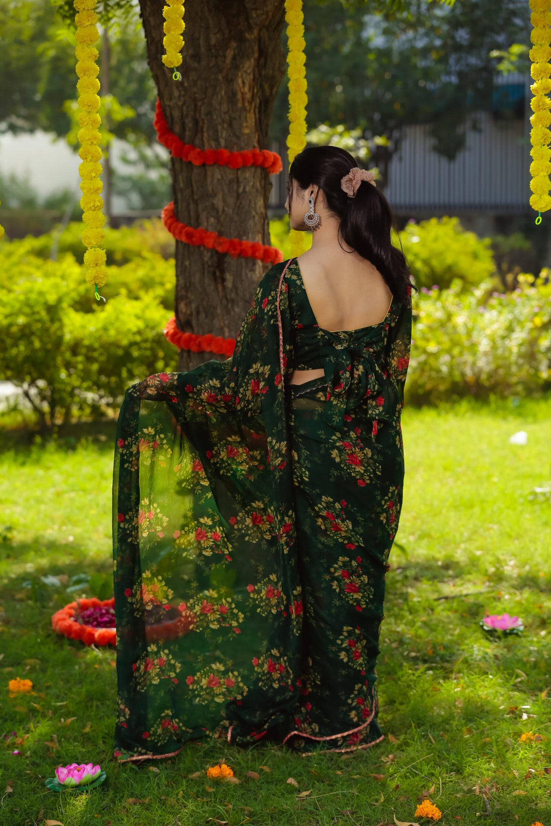 LUSH GREEN PUFF SLEEVES BLOUSE SAREE