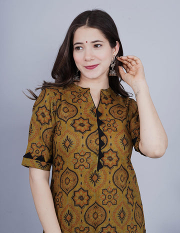 MAHENDI GREEN MOTIF PRINT KURTI