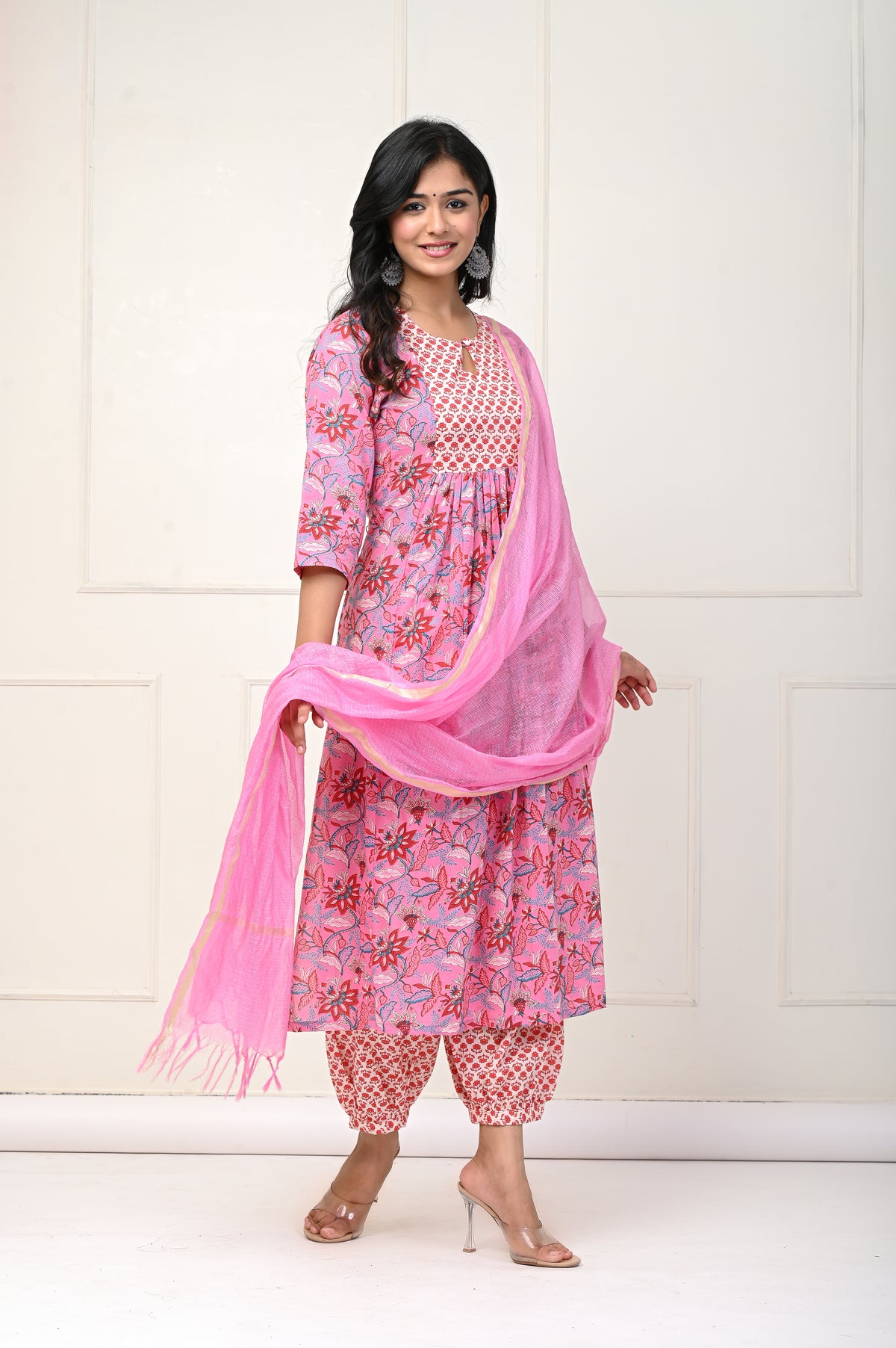 Pink Red Floral  Nyra Cut Set Of Three