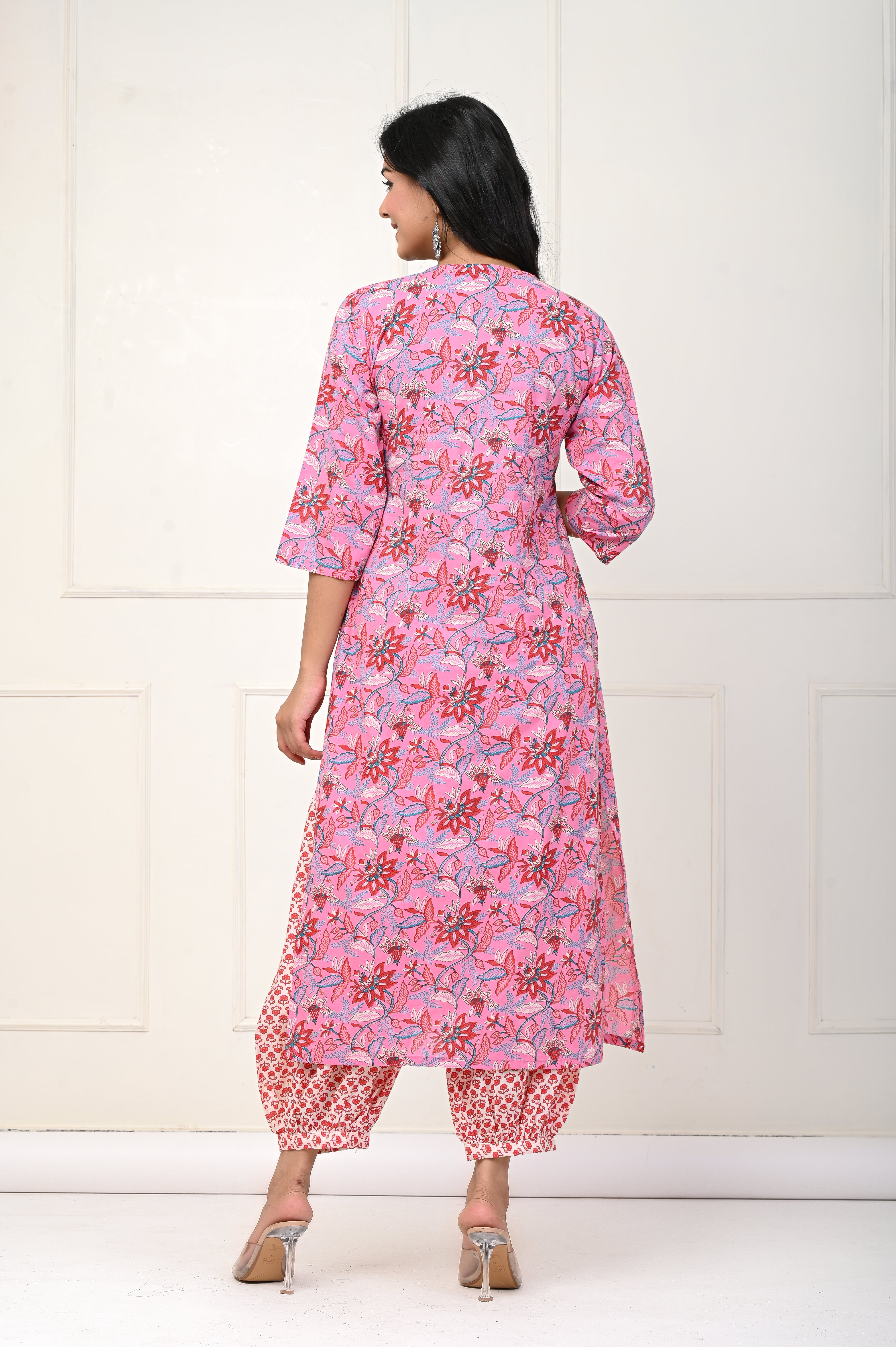 Pink Red Floral  Nyra Cut Set Of Three