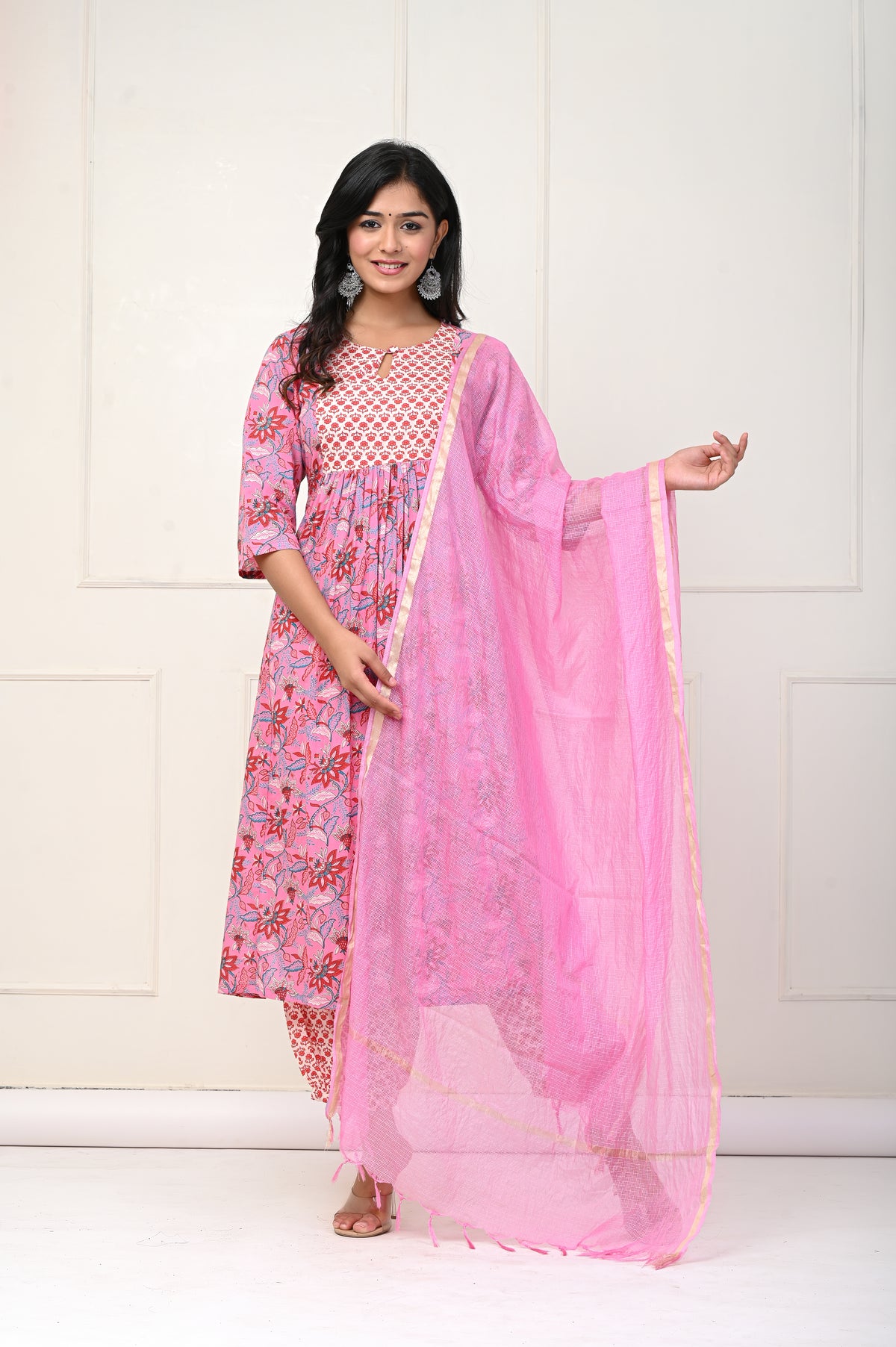 Pink Red Floral  Nyra Cut Set Of Three