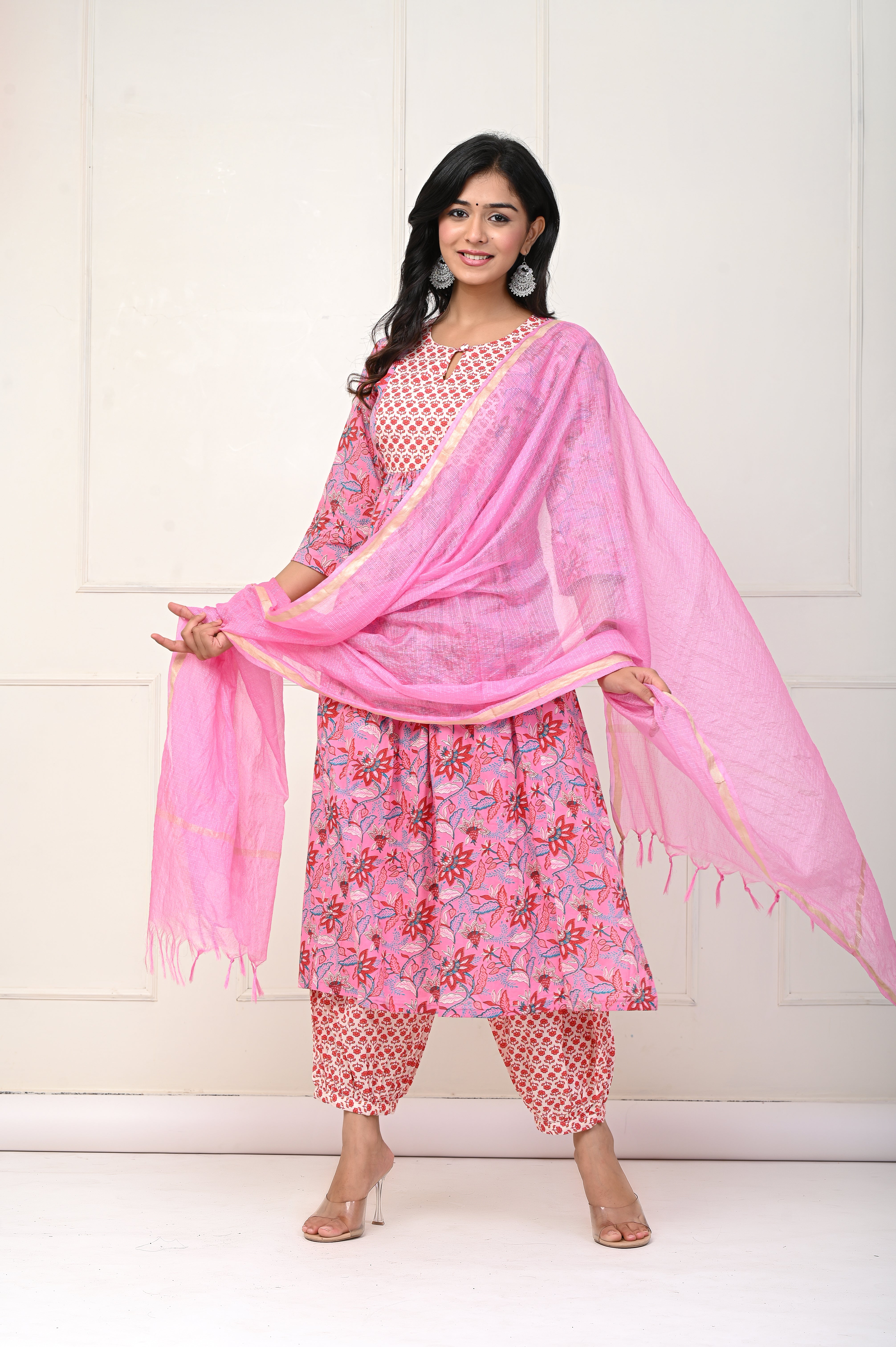 Pink Red Floral  Nyra Cut Set Of Three