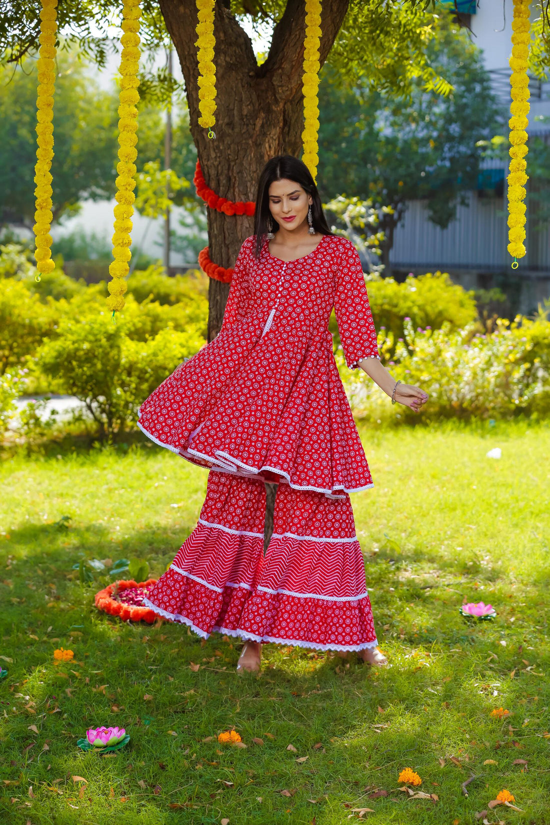 RED FRONT CUT GHARARA SET OF THREE