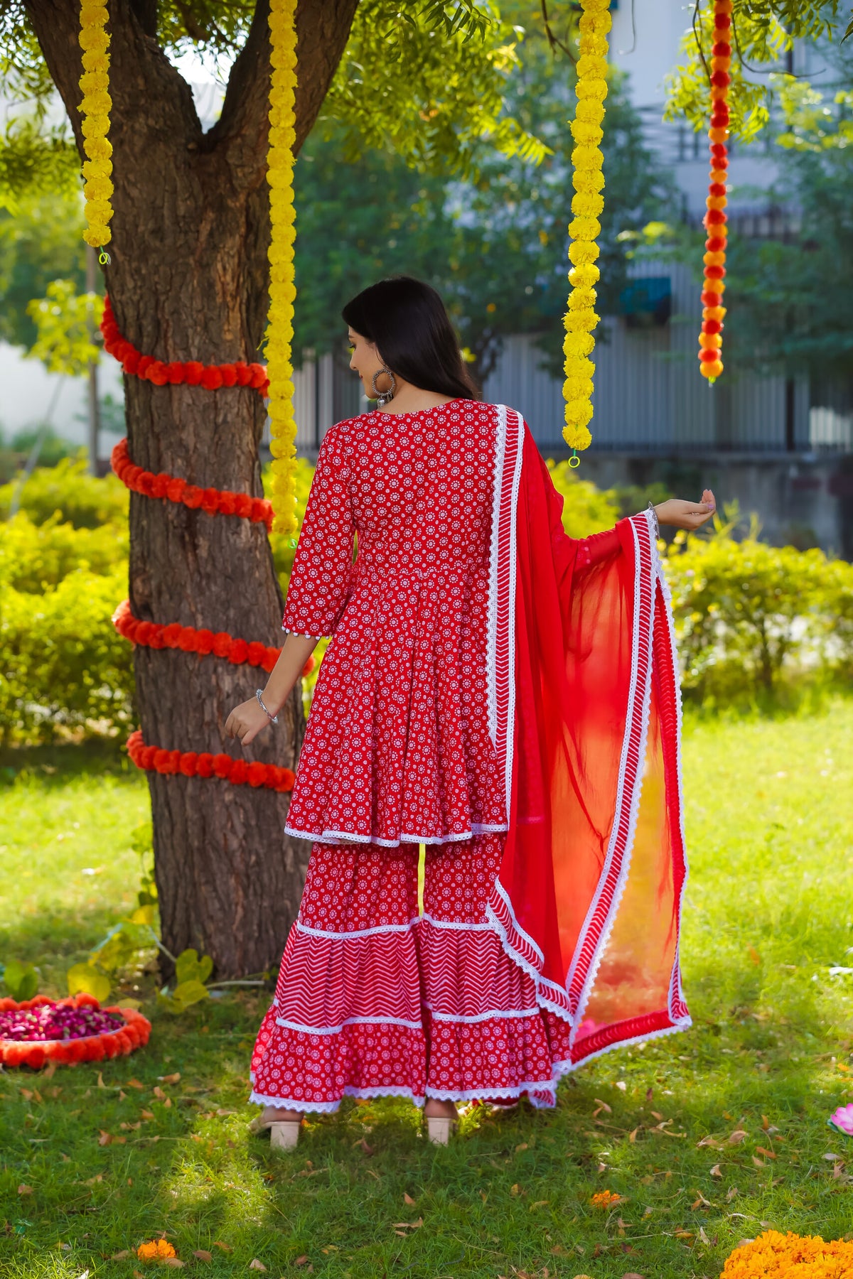 RED FRONT CUT GHARARA SET OF THREE