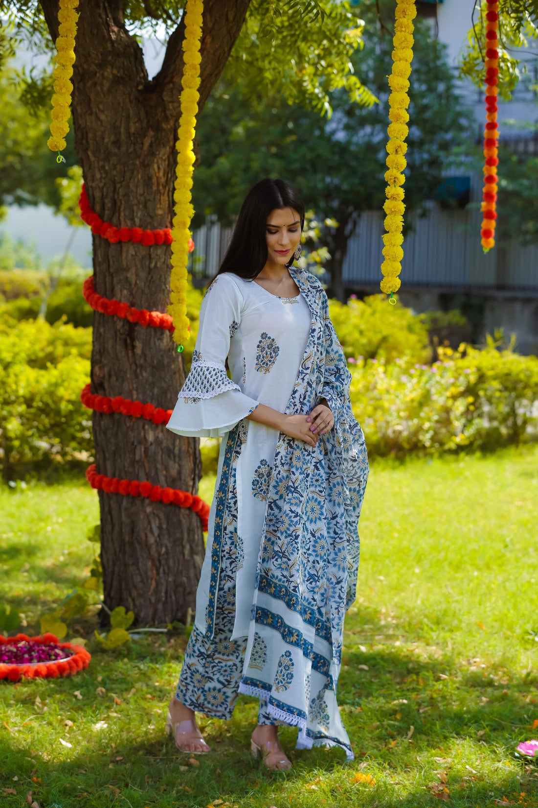 WHITE INDIGO BLOCK FLORAL PRINT SET OF THREE